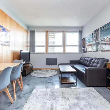 Renewed Comfy 1Br Flat Near Woolwich Tube Station Apartment